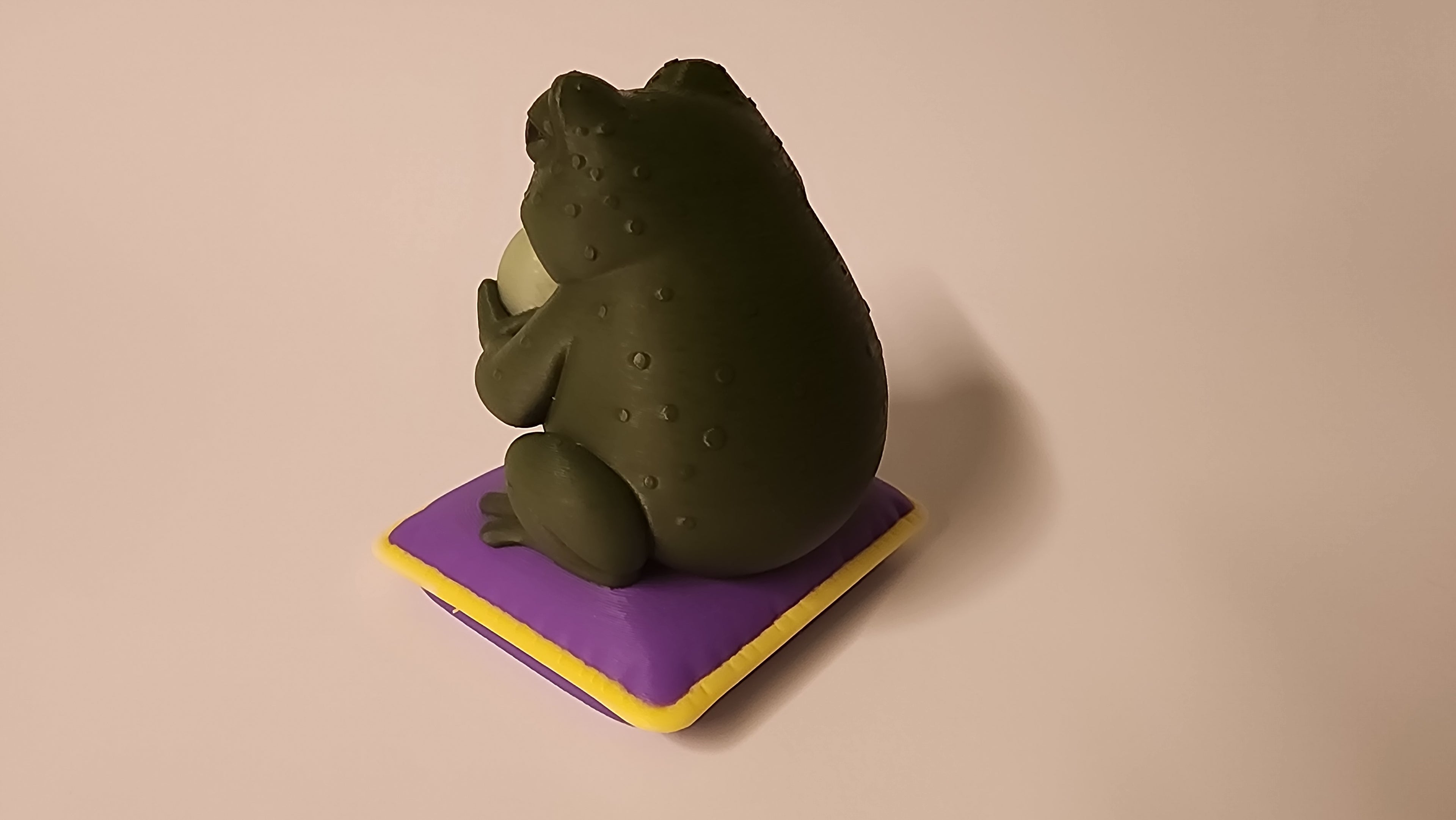 Toad Familiar Shoulder Pal